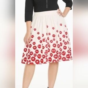 Betty Boop Red and White A-Line Skirt Size 22